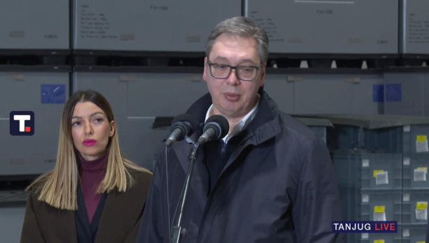 Predsednik Vučić u obilasku kompanije Yumis u Nišu