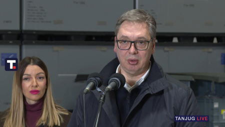 Vučić je reagovao na tvrdnje iz Hrvatske o srpskim „rafalima“, poručivši da je ključno pitanje da li je bolje imati novu ili staru opremu.