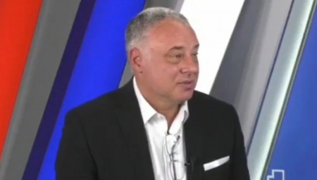 Oglasio se i Alek Kavčić i ismejao opoziciju