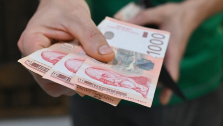 STIŽE NAJNOVIJA JEDNOKRATNA POMOĆ U VREDNOSTI 6.000 DINARA, ALI TU NIJE KRAJ DOBRIH VESTI: Dva važna obaveštenja za jednu grupu građana