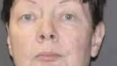 MAJKA ZATVORILA ĆERKU U KAVEZ ZA PSE Horor u Teksasu