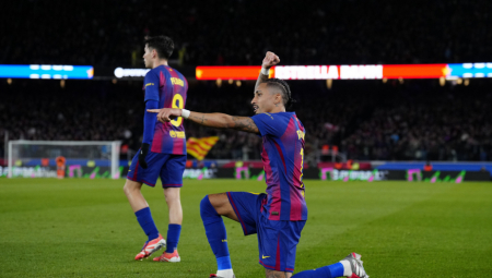 BARSELONA SE MUČILA, A ONDA SE &amp;quot;POJAVIO&amp;quot; RAFINJA Katalonci u drugom poluvremenu slomili Osasunu