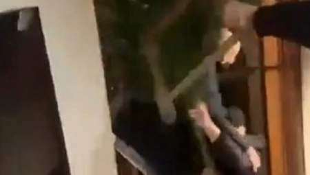 NAPRAVILI POTPUNI LOM Njihov tim vodio 3:1, pa izgubio, oni od besa demolirali apartman (VIDEO)