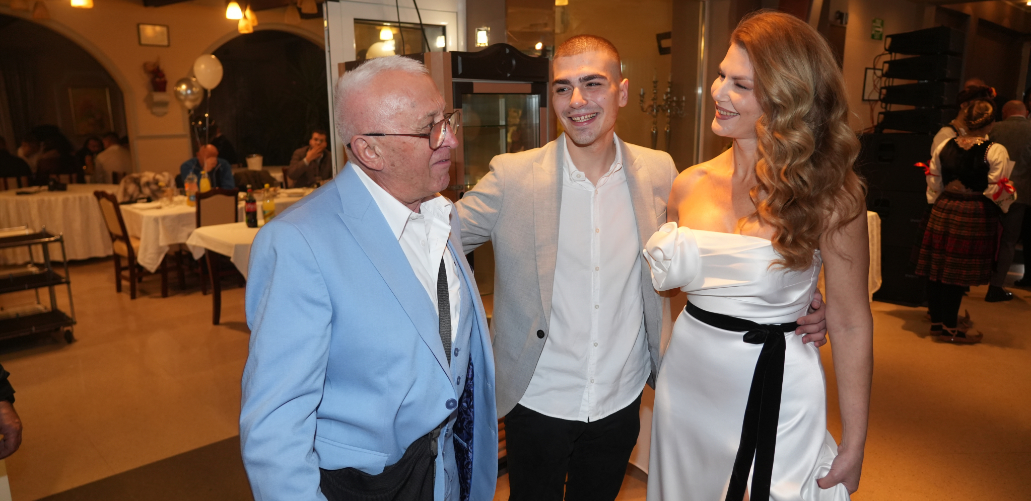 Proslava punoletstva unuka Ere Ojdanića 