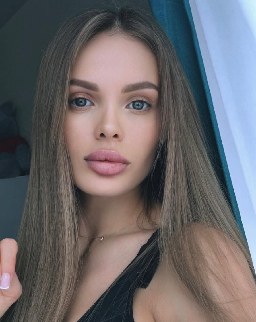 Printscreen/Instagram/model_moskva__m