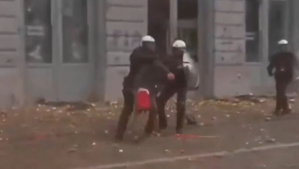 Razbijanje demonstracija u EU