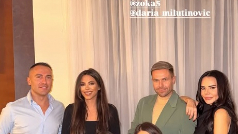 Anastasija Gudelj u porodičnoj vili okružena prijateljima