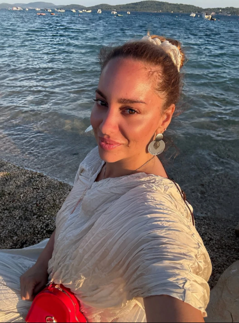 Simona Mijokvić Simona Mijokvić