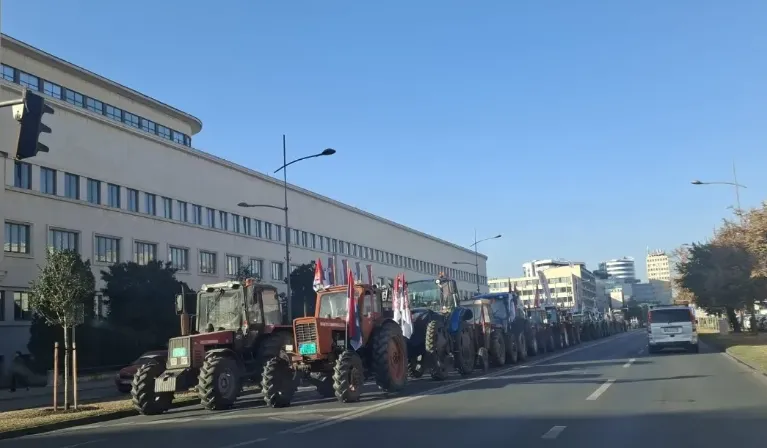 traktori traktori