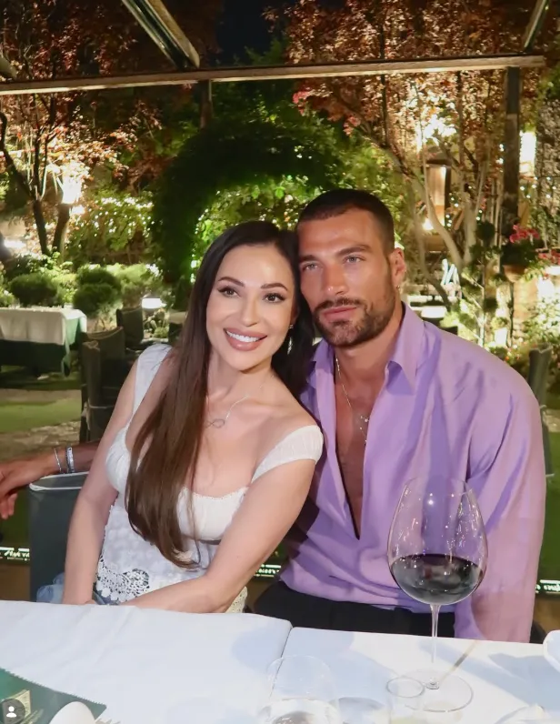 Ceca Ražnatović Ceca Ražnatović