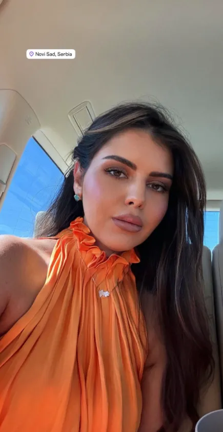 Azra Husarkić Azra Husarkić