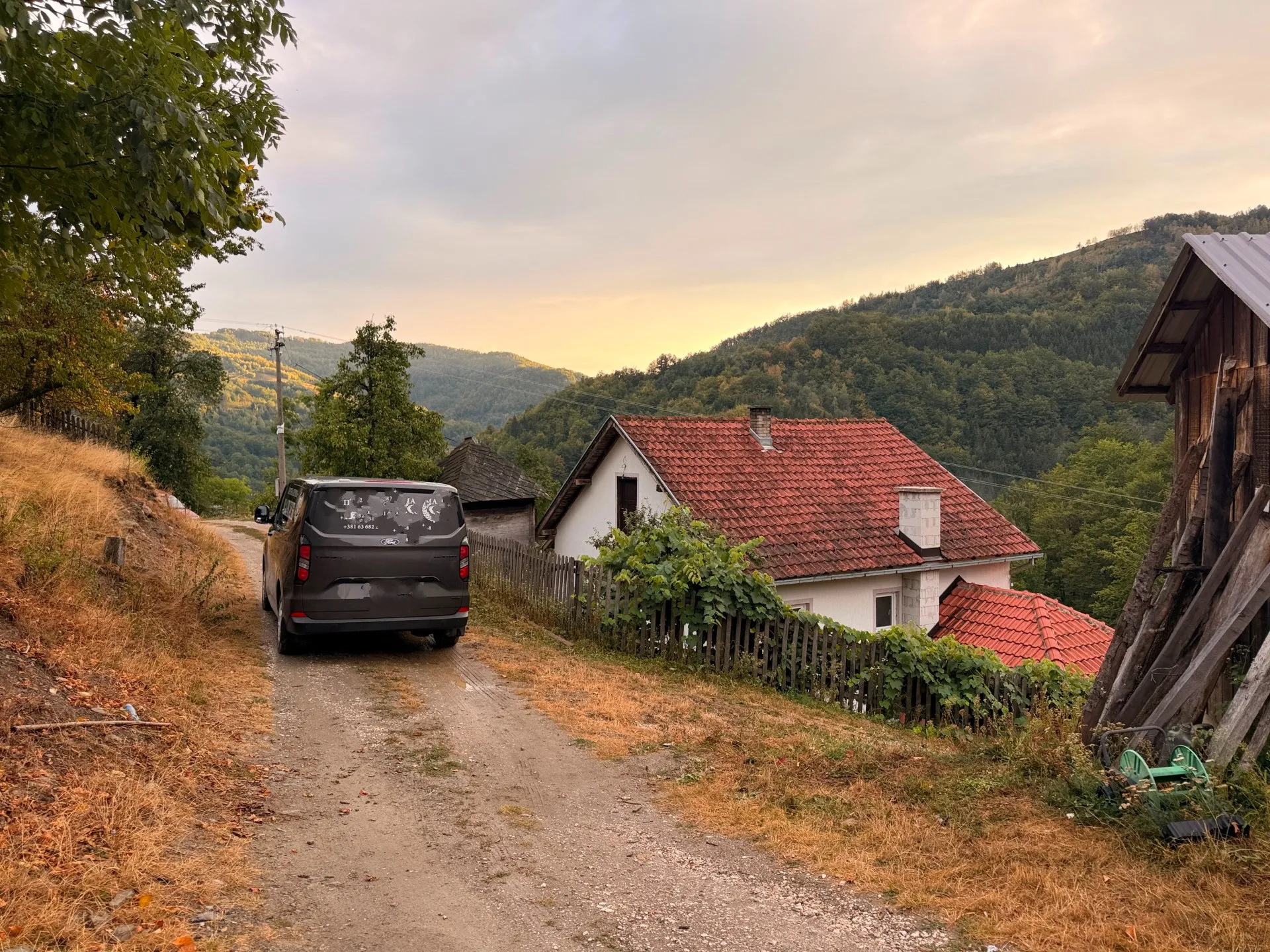 Mesto tragedije u selu Opaljenik Mesto tragedije u selu Opaljenik