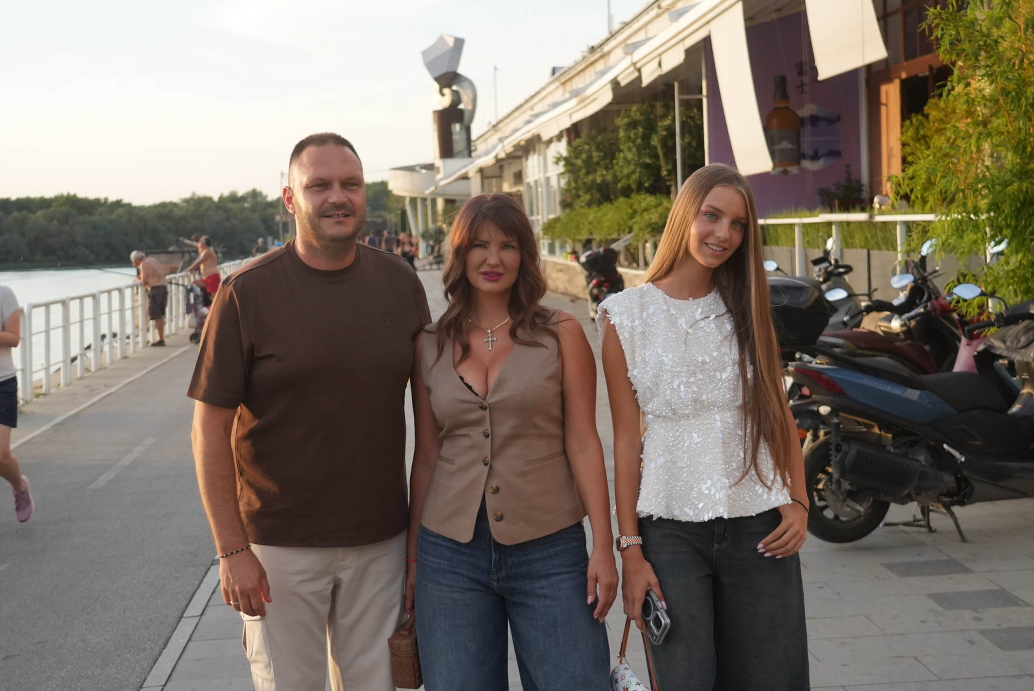 Dejan Petrović ćerka, Jovana Petrović