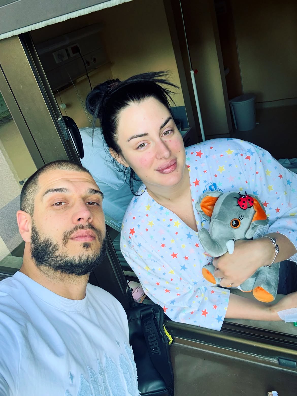 Dejan Dragojević i Jovana izgubili bebu Dejan Dragojević i Jovana izgubili bebu