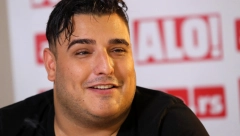 LOMIMO BANDERE! Darko Lazić nakon nesreće krenuo ponovo da se bahati, a ovom gnusnom rečenicom će tek razbesneti javnost u Srbiji!