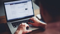 SAMO PRATITE SLEDEĆE KORAKE Evo kako da pravilno očistite monitor