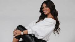 ANA SEVIĆ POTROŠILA 3.000 EVRA ZA DAN Pevačica otišla na plažu na kojoj je bio Novak Đoković, a ovaj luksuz je tražila