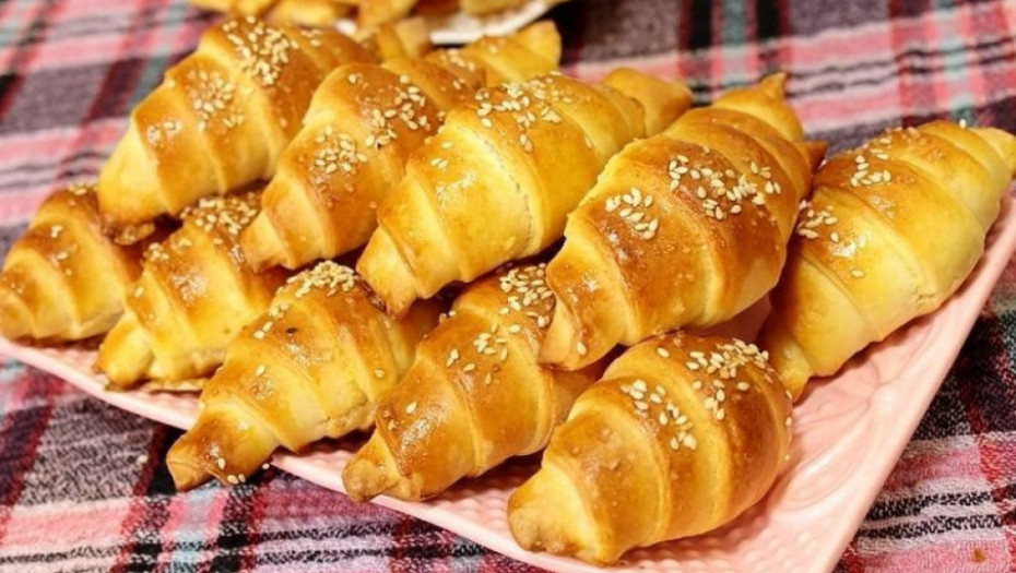 Bolje nego iz pekare: Lisnate kiflice sa džemom