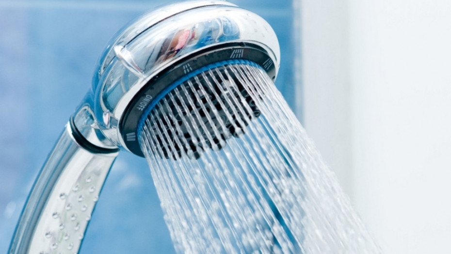 OVO SU TRI NAVIKE KOJE VAM UNIŠTAVAJU ŽIVOT Jedna od njih je i jutarnje tuširanje, a evo i zašto