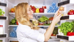 Svi to radimo, ali ove namirnice nikako ne bi smeli da držimo u frižideru