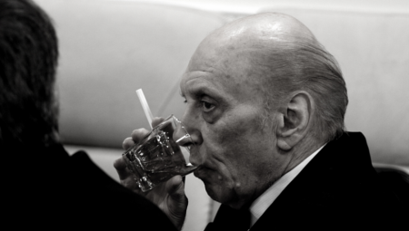 INCIDENT U SUDU ZBOG BOGATSTVA PREDRAGA ŽIVKOVIĆA TOZOVCA Vanbračni sinovi napravili dramu, traže svoj deo, udovica doživela nervni slom, vikala na sav glas!