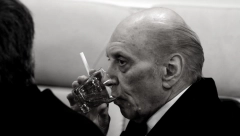 INCIDENT U SUDU ZBOG BOGATSTVA PREDRAGA ŽIVKOVIĆA TOZOVCA Vanbračni sinovi napravili dramu, traže svoj deo, udovica doživela nervni slom, vikala na sav glas!