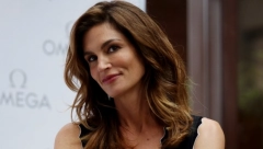 ISPLIVALE NAJINTIMNIJE FOTOGRAFIJE Sindi  Kraford se dva puta porodila kod kuće, a evo kako je izgledala samo par trenutaka nakon što je postala majka! (FOTO)