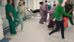 MUŠKARAC (44) UMRO OD BAKTERIJE KOJA JEDE MESO Javi se kad se ogrebete, pa ode na genitalije