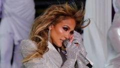 DŽENIFER LOPEZ POKORAVA HOLIVUD! Pevačica sprema nove projekte, a baciće u senku mnoge glumce!