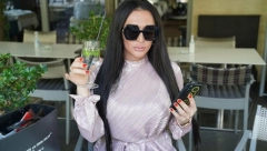 UDAJE SE ELEKTRA ELITE?! Kontroverznu transrodnu pevačicu koja se bavi prostitucijom zaprosio dečko?!