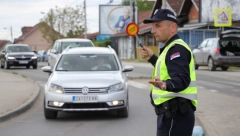 PIJAN VOZIO 160 NA AUTO-PUTU: Policija kod Velike Plane isključila iz saobraćaja muškarca (50)