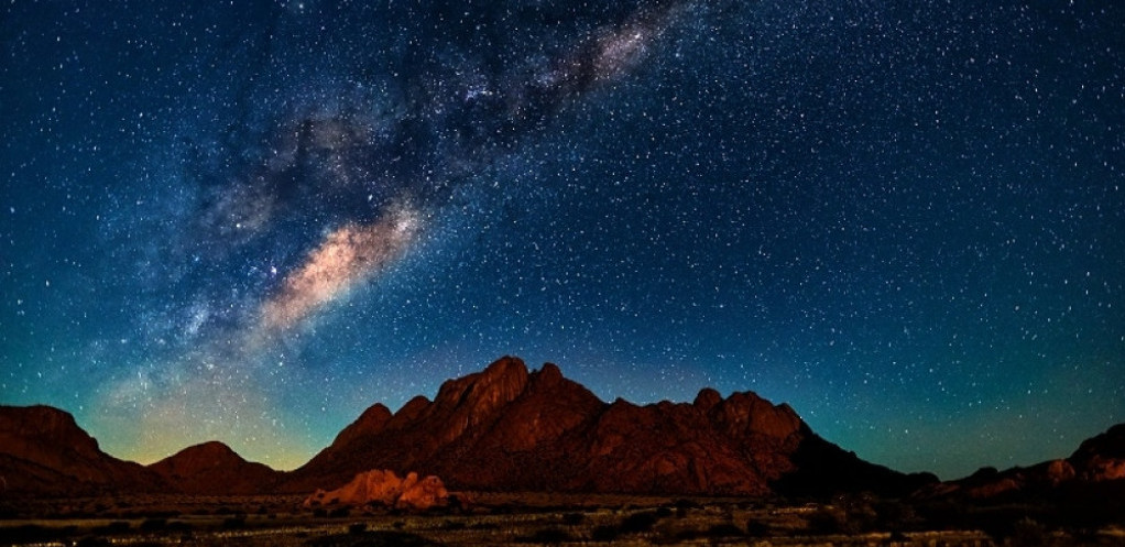 HOROSKOP ZA PONEDELJAK, 2. JANUAR Početak romanse za Ribe, Jarac ima nove ideje, Škorpija zaljubljena do ušiju