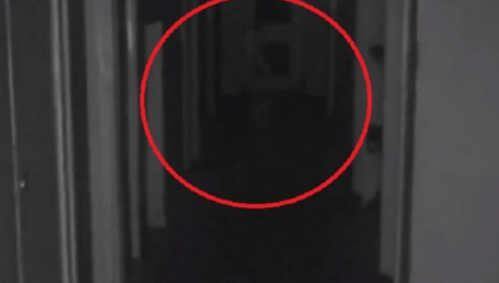 ISTINITA PRIČA Zbog ogrebotina na bebinom licu majka je rešila da kupi kameru: Nakon pogledanog videa iz bebine sobe, spakovali su se i pobegli iz kuće!