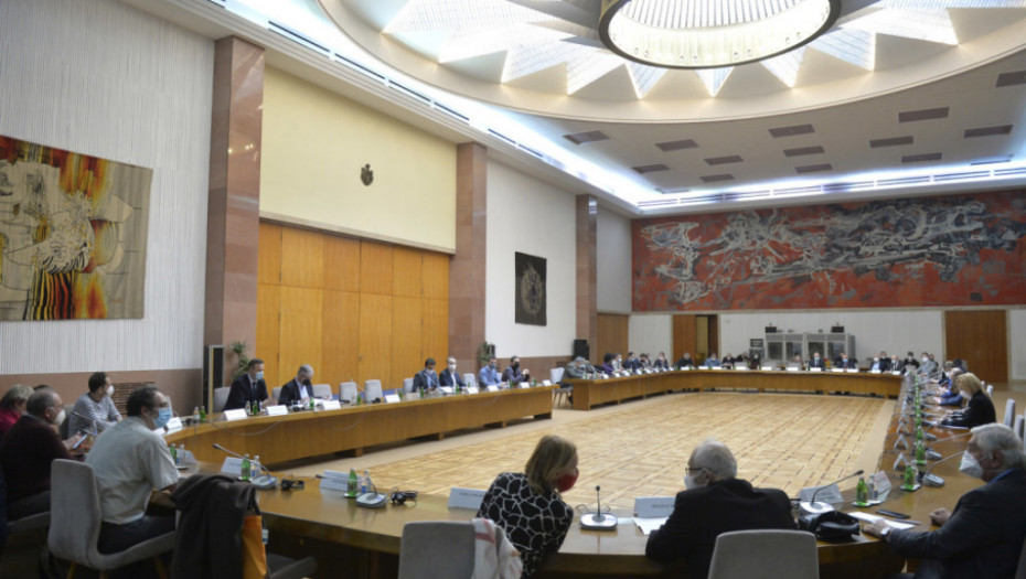 DANAS PADA NOVA ODLUKA Zaseda Krizni štab, razmatra se o popuštanju ovih mera