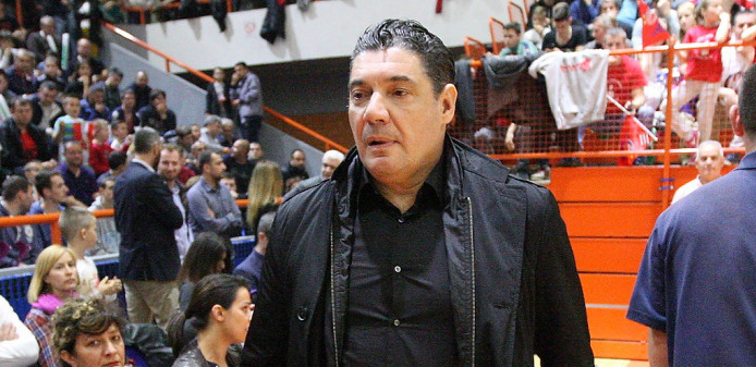 ZATIŠJE PRED BURU Miško Ražnatović u društvu košarkaša Partizana i Vase Micića, svi se pitaju šta se to sprema? (FOTO)