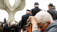 USTAŠE NE MIRUJU Istoričar udario na Srbe, krivi nas za genocid koji su oni počinili! (VIDEO)