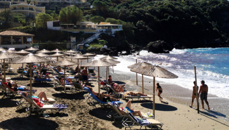 GRČKA UKIDA MERE Od 15. maja nove olakšice za turiste, počinje letnja sezona