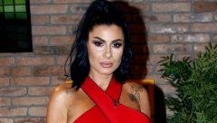 ČIPKANA HALJINA, GRUDI U PRVOM PLANU Mia Borisavljević provokativnom fotkom raspalila maštu (FOTO)