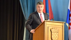 ZORAN MILANOVIĆ SE OBRUŠIO NA AUSTRIJSKU VLADU Odluke koje donosite su glupe! Imam želju za iživljavanjem