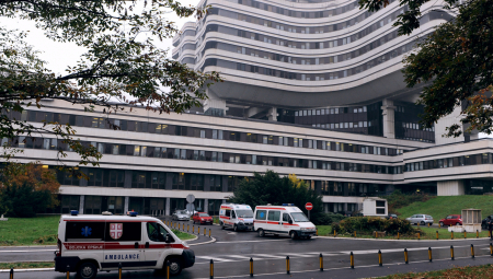UŽAS NA VMA! Pretukao medicinske tehničare, jednom polomljen nos!