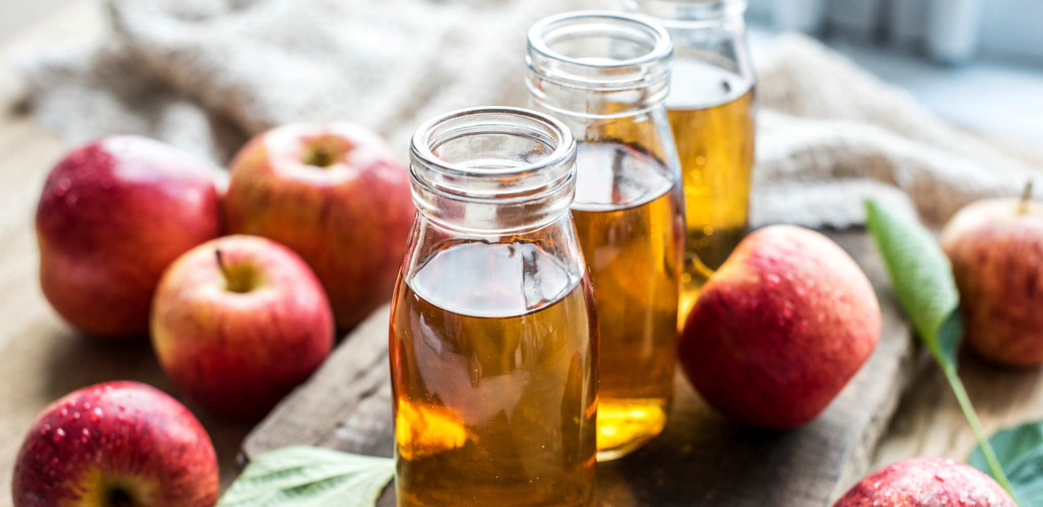 KAKO JABUKOVO SIRĆE POMAŽE U NEZI LICA Evo kojim su se žene nekada trikom služile