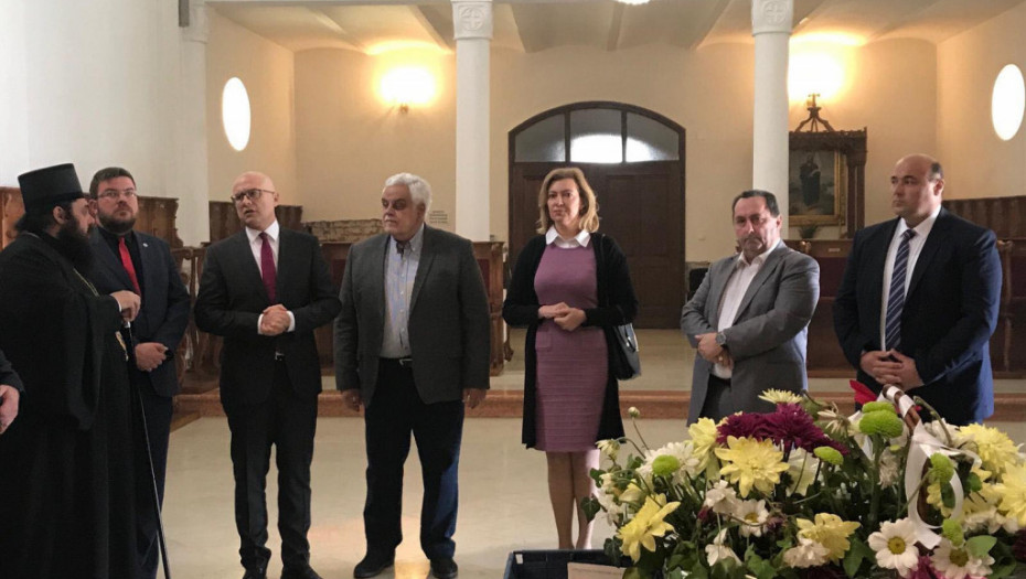 GRADONAČELNIK NOVOG SADA POSETIO VUKOVAR "Ono što je započeto pre dve godine, danas je i završeno, zgrada Srpskog doma je potpuno obnovljena"