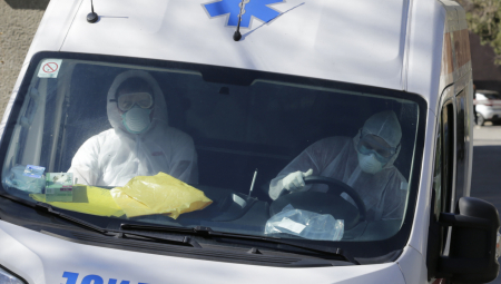 BEZDUŠNO Đilasovci blokiraju kola Hitne pomoći u Novom Sadu! (VIDEO)