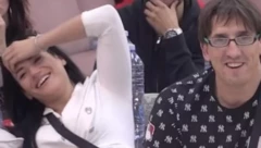 VRIŠTALA OD SREĆE Kristijan iznenadio ljubavnicu, iznad Bele kuće leteli posebni baloni, Kristina van sebe od iznenađenja (FOTO)