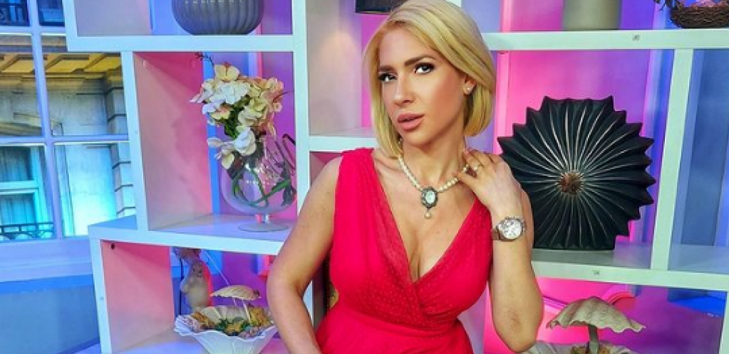 U MANASTIRU TRAŽI SPAS Nakon što je dala otkaz, Jovana Jeremić sa porodicom posetila sveto mesto, poruku koju je dobila od oca Milete dobro ćete zapamtiti (FOTO)