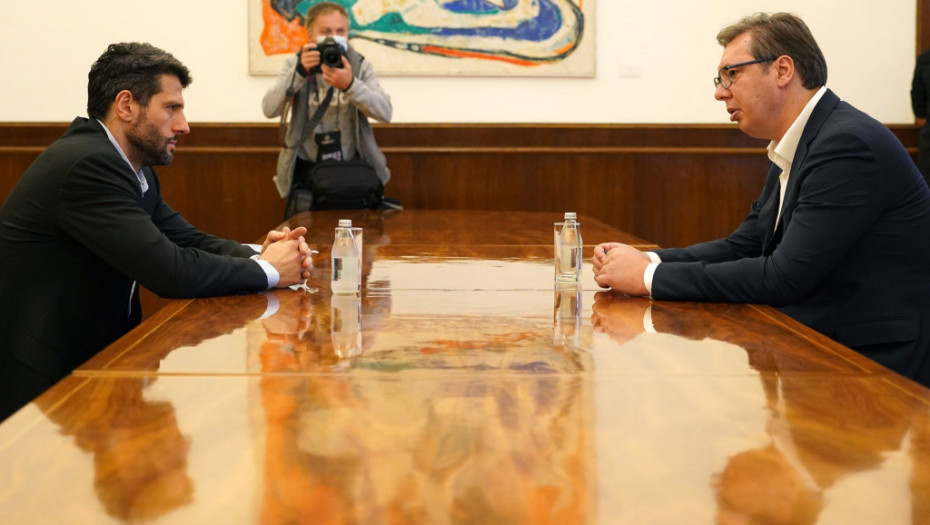 Danas se sastaju delegacije SNS i SPAS
