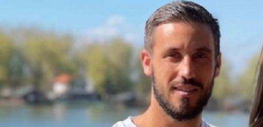 RIJALITI ZVEZDA SA BOSANSKIM TENISEROM ČEKA SINA: Moli Džumhura da mu da srpsko ime, par ne krije da želi da se Barbara porodi u Beogradu!