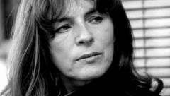 OVO JE SIN MIRE FURLAN! Ne voli da se eksponira u medijima, živi daleko od Srbije i bavi se potpuno drugačijim poslom, a preslikan je majka! (FOTO)