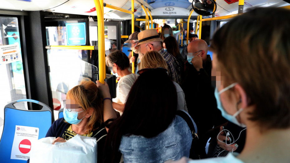 NEMA VIŠE BUSPLUSA Počela prodaja nove kartice sa mnogim pogodnostIma, MOŽETE NA BAZEN ZA 1 DINAR!