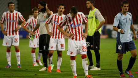 OSTAVILI SU GA U INVALIDSKIM KOLICIMA, BEZ NOVCA! Bivši fudbaler Zvezde prolazi kroz agoniju, supruga nije mogla više da ćuti! (FOTO)